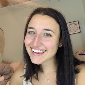 Meet your Posher, Bella